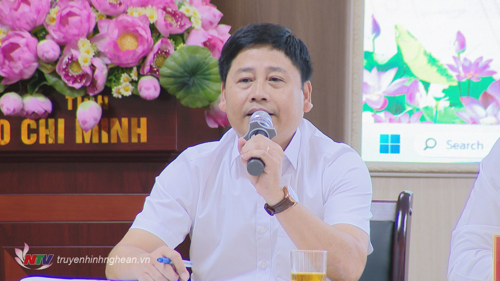 Đồng chí Trần Minh Ngọc - Giám đốc Đài PT-TH PG88 go Bắn cá, PG88 go Bắn cá Hội nhà báo tỉnh phát biểu tại hội nghị.