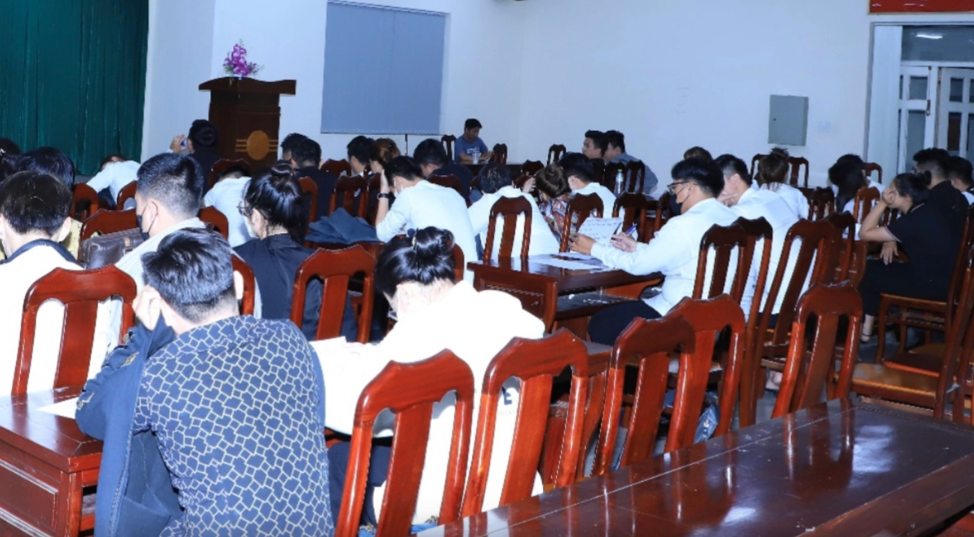 Có hàng trăm đối tượng nằm trong nhóm lừa đảo.