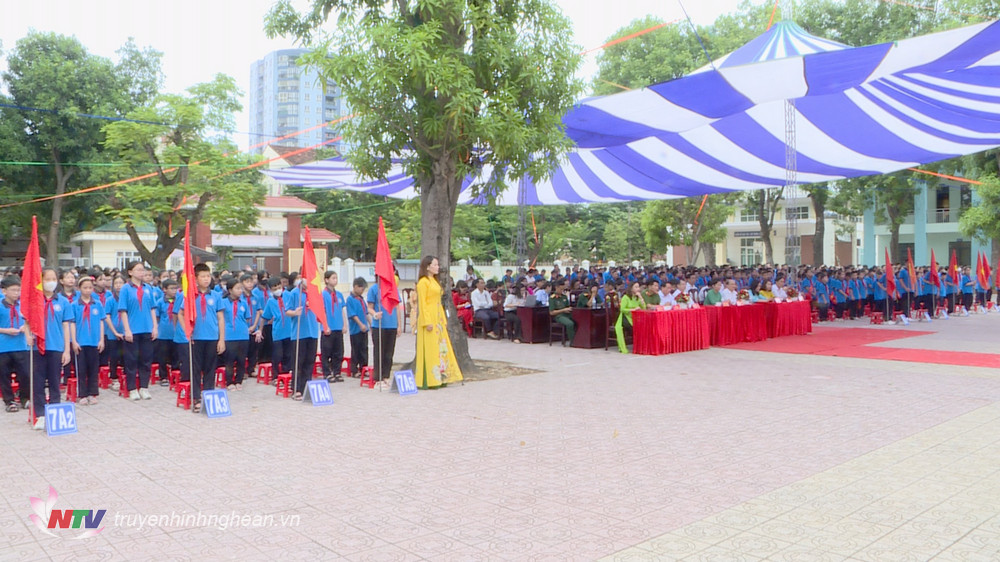 Quang cảnh lễ khai giảng