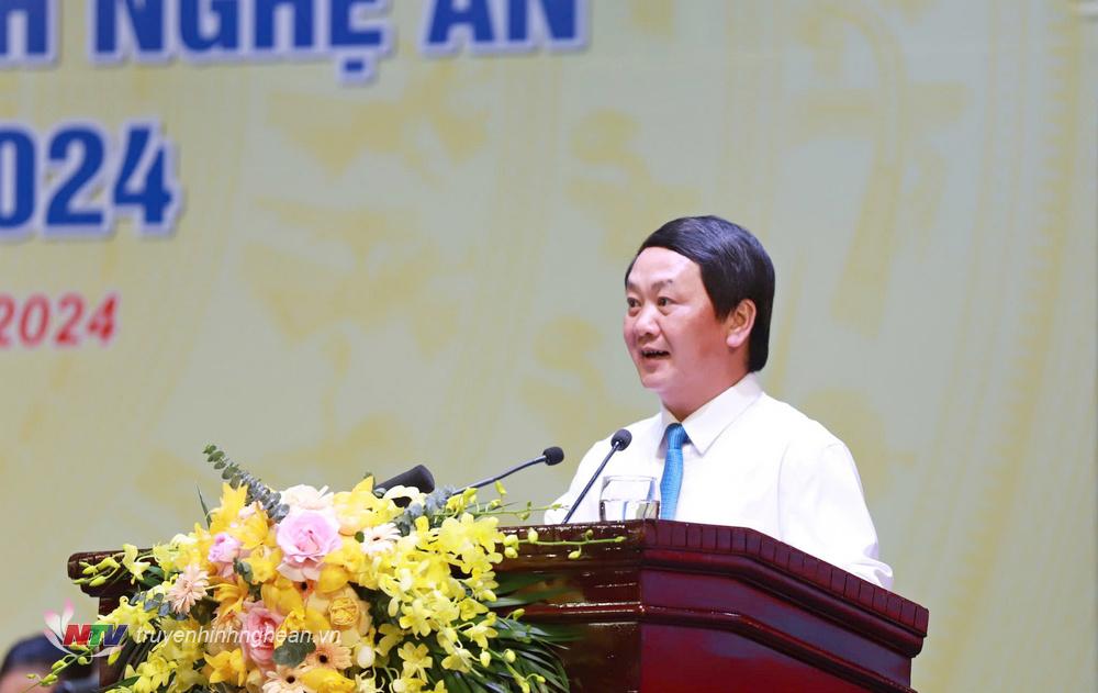 Đồng chí Hầu A Lềnh - Ủy viên Ban Chấp hành Trung ương Đảng, Bộ trưởng, Chủ nhiệm Ủy ban Dân tộc phát biểu chỉ đạo PG88 go Nạp Rút Tiền.