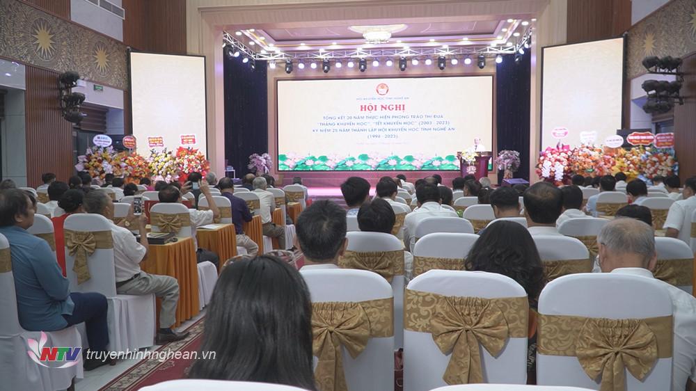 Toàn cảnh buổi lễ.