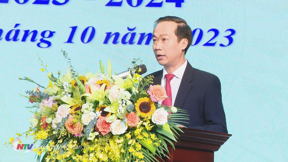  Tiến sỹ Nguyễn Ngọc Hiếu - Hiệu trưởng Đại học M.PG88 Tips PG88 go Bắn cá phát biểu tại buổi lễ