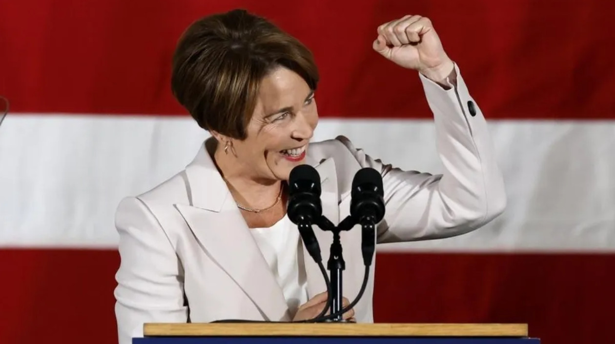 Bà Maura Healey trong buổi lễ tối ngày 8/11. Ảnh: AP.