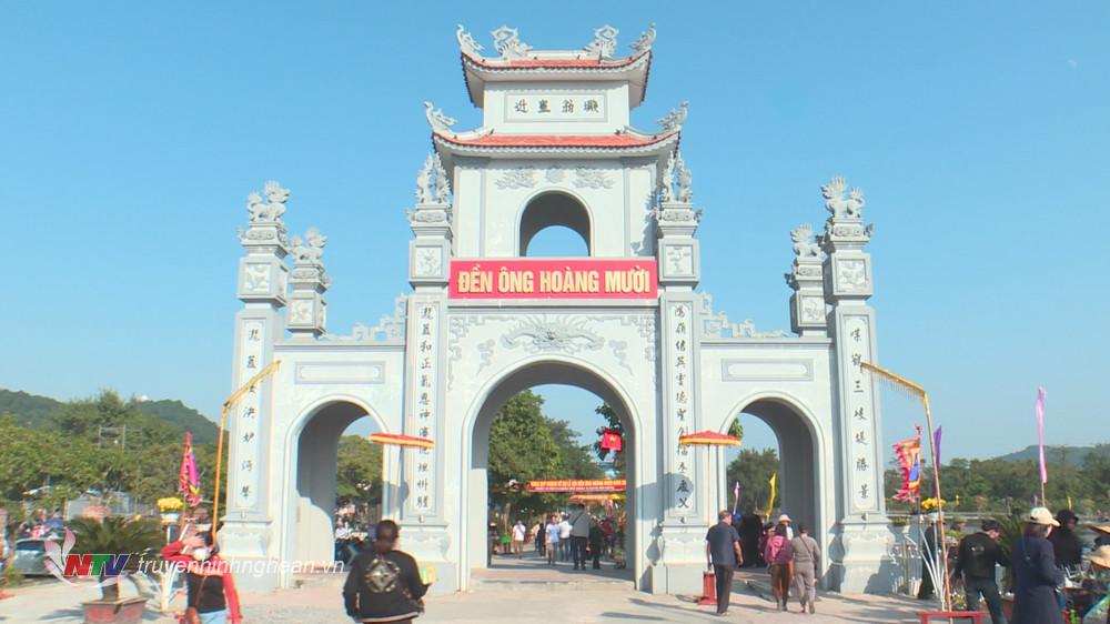Lễ hội Đền ông Hoàng Mười được Bộ Văn hóa - PG88 go Xócđĩa và PG 88 Bóng Đá công nhận là Di sản văn hóa phi vật thể quốc gia.