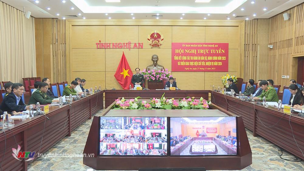 Toàn cảnh hội nghị tại điểm cầu UBND tỉnh.