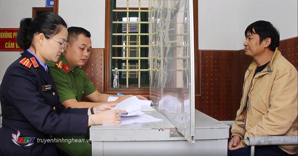 Lực lượng chức năng làm việc với Ngô Sỹ Nhân