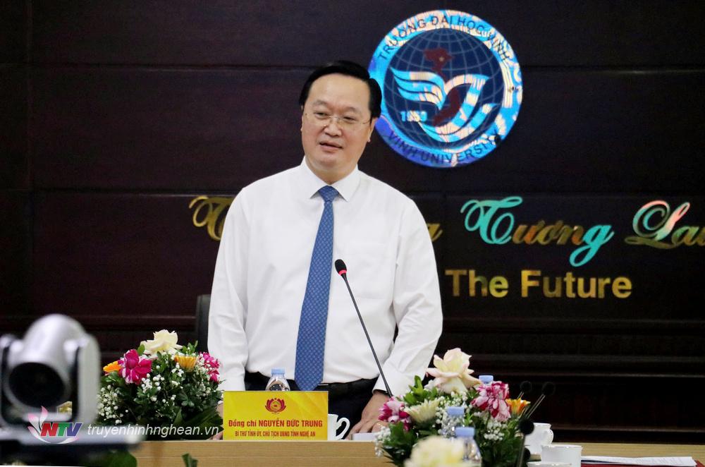 Đồng chí Nguyễn Đức Trung - Bí thư Tỉnh uỷ, PG88 go Bắn cá UBND tỉnh phát biểu chúc mừng.