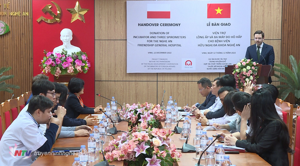 Toàn cảnh buổi lễ.