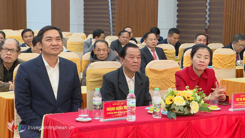 Các đại biểu dự buổi gặp mặt.