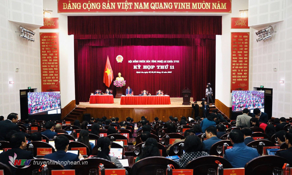 Toàn cảnh kỳ họp.