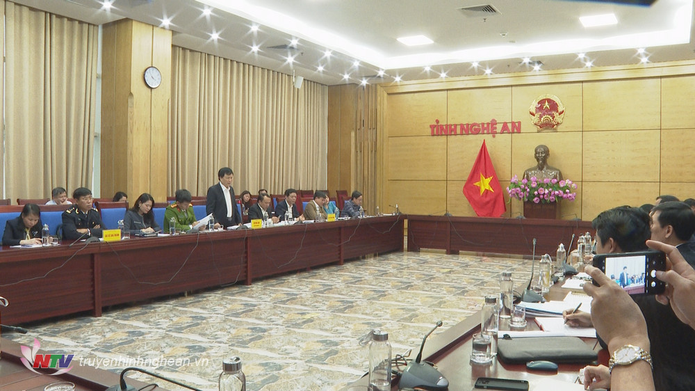 Toàn cảnh buổi làm việc.