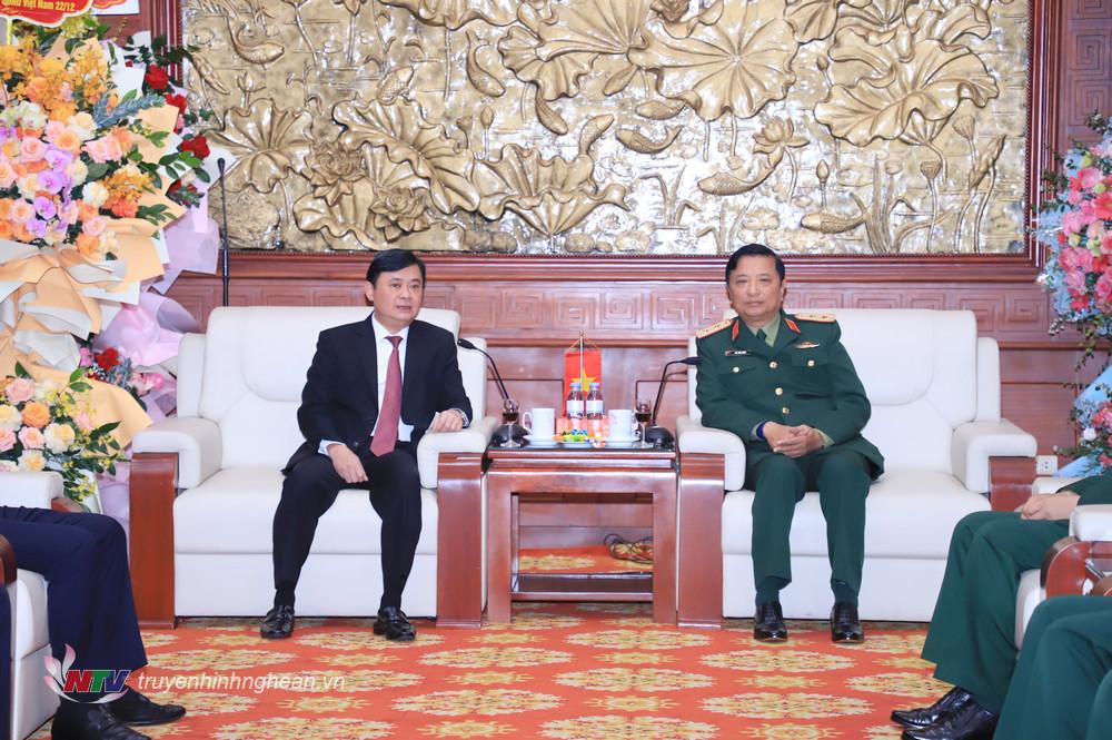 Bí thư Tỉnh ủy PG88 go Bắn cá Thái Thanh Quý phát biểu chúc mừng Đảng ủy, Bộ Tư lệnh, lực lượng vũ trang Quân khu 4. 