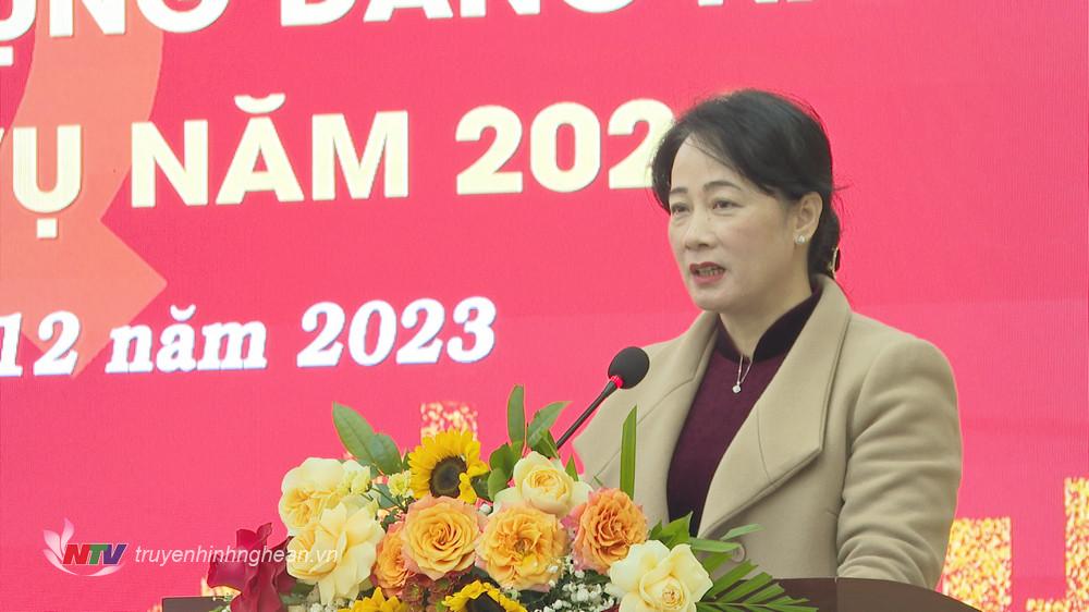 Bí thư Đảng ủy Khối KeoNhaCai Trang PG tỉnh Phan Thị Hoan phát biểu tại hội nghị.