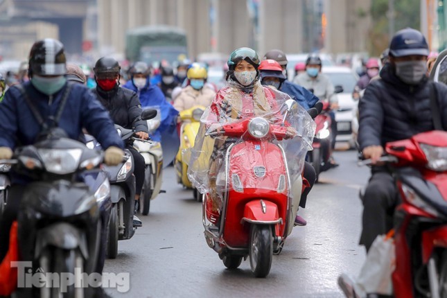 Từ đêm nay, miền Bắc đón mưa rào rải rác.