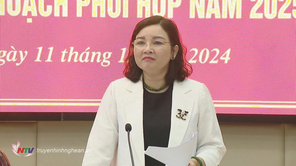 Đồng chí Nguyễn Thị Hồng Hoa - Ủy viên Ban Chấp hành Đảng bộ tỉnh, Trưởng ban Tuyên giáo Tỉnh ủy phát biểu kết luận hội nghị.