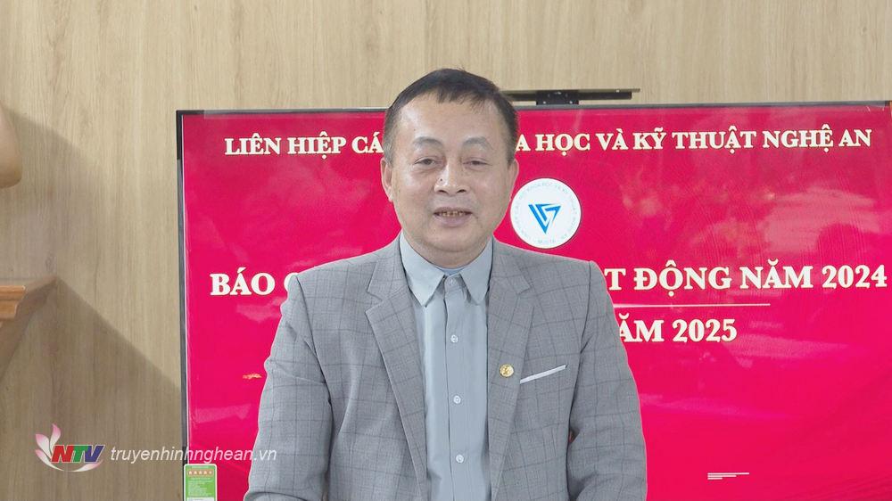 Đồng chí Đậu Quang Vinh - Phó PG88 go Bắn cá Thường trực Hội Liên hiệp các Hội khoa học và kỹ thuật tỉnh phát biểu tại hội nghị.