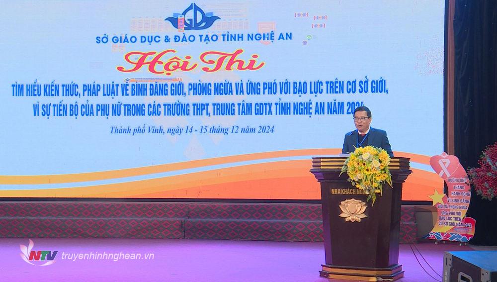 Đồng chí Võ Văn Mai - Phó Giám đốc Sở Giáo dục - Đào tạo phát biểu tại hội thị.
