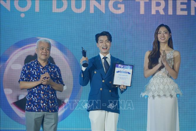 Hạng mục Nhà sáng tạo nội dung triển vọng được trao cho Ninh Anh Bùi.