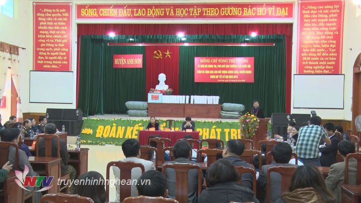 Toàn cảnh
