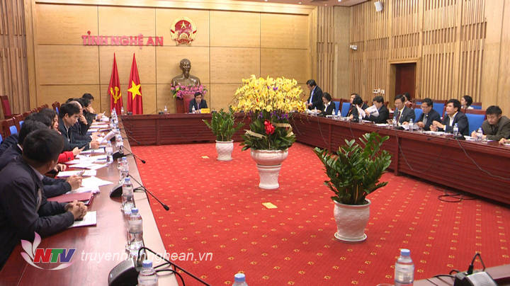 Toàn cảnh buổi họp.
