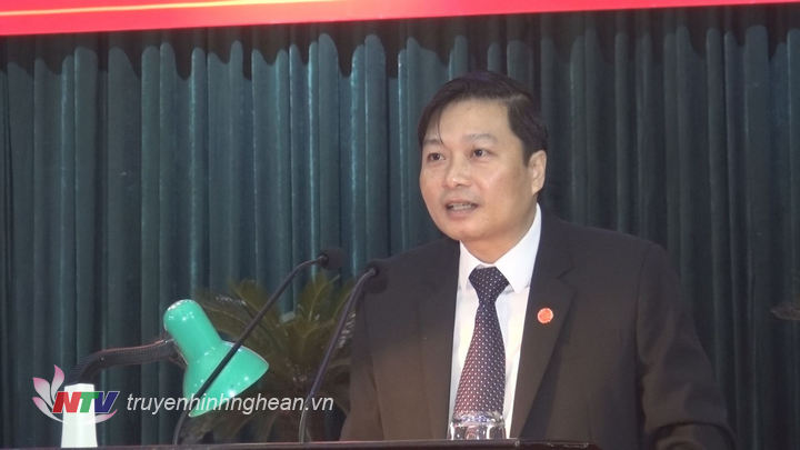 Phó PG88 go Bắn cá UBND tỉnh phát biểu tại hội nghị.