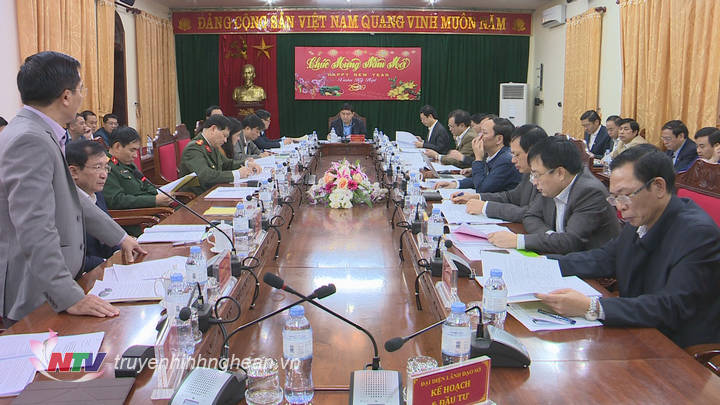 Quang cảnh cuộc họp.