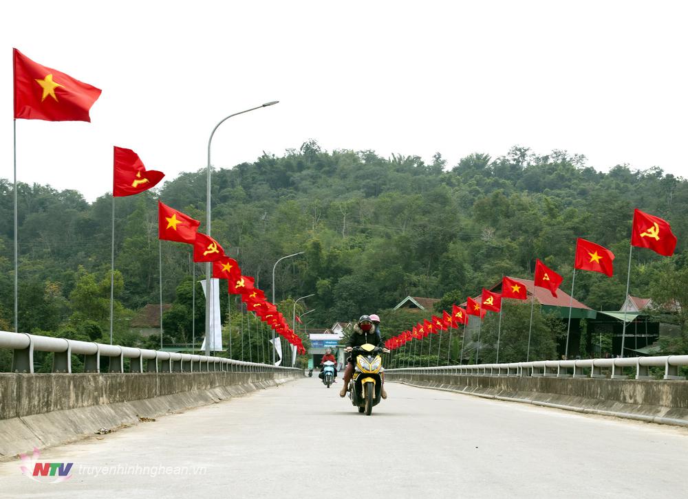 Cầu Cửa Rào thuộc địa phận xã Xá Lượng, Tương Dương rực rỡ trước ngày PG88 go Nạp Rút Tiền.