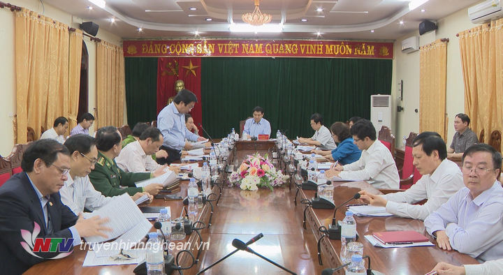 Quang cảnh buổi làm việc.