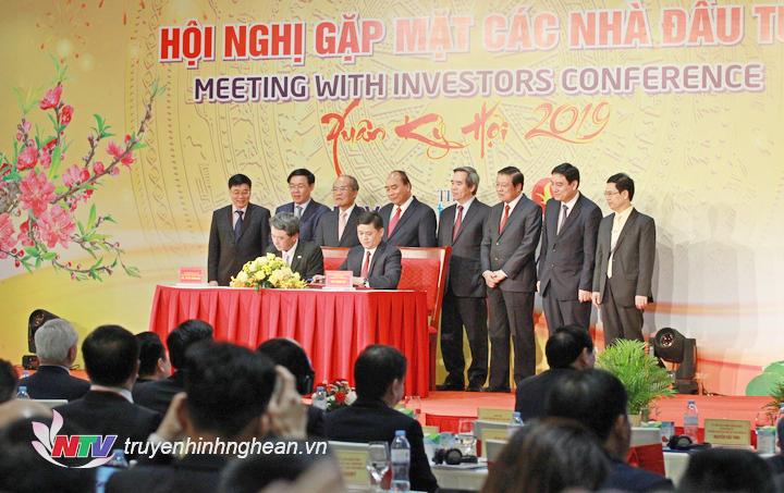 PG88 go Bắn cá UBND tỉnh Thái Thanh Quý  và Ngài Tetsu Funayama, PG88 go Bắn cá kiêm CEO PG88 link tải TNHH Mitsubishi Corporation (PG 88 Nổ Hũ) ký kết văn kiện Hợp tác chiến lược toàn diện.