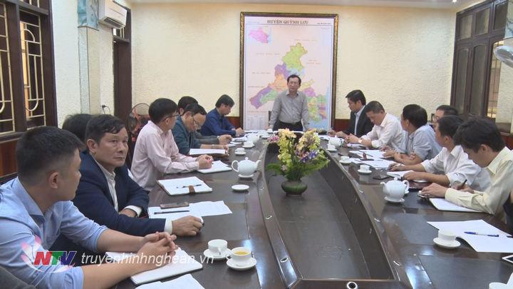 Quang cảnh buổi làm việc.
