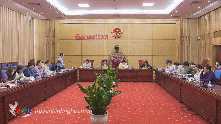 Quang cảnh cuộc họp.