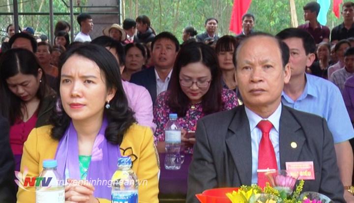 Các đại biểu tham dự.