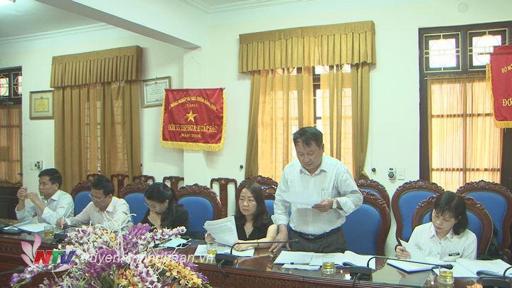 Các thành viên đoàn giám sát phát biểu tại 