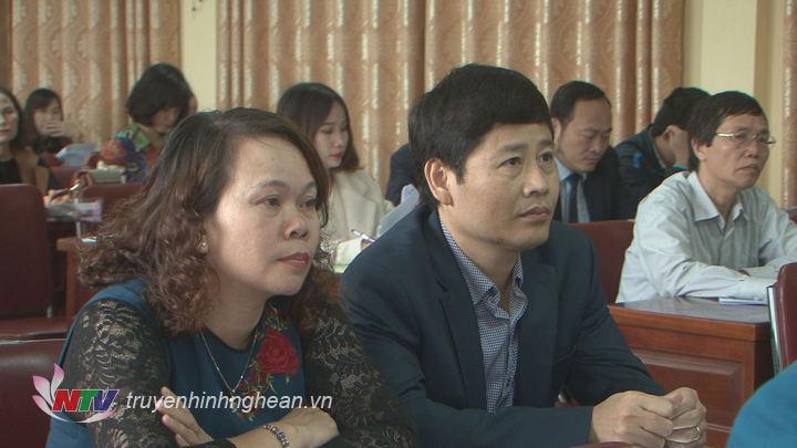 Các đại biểu tham dự hội nghị.