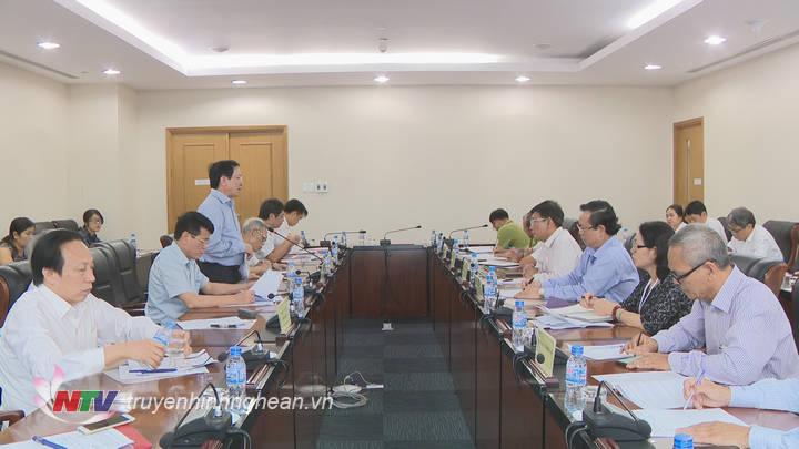 Toàn cảnh buổi làm việc.