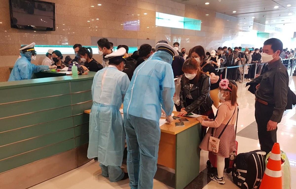Phần lớn hành khách nhập cảnh là người PG 88 Nổ Hũ từ Anh, Pháp, Đức, Nga... về nước.