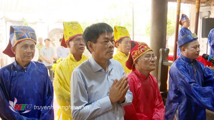 được Chính quyền huyện Diễn Châu và xã Diễn An cử hành trang trọng,