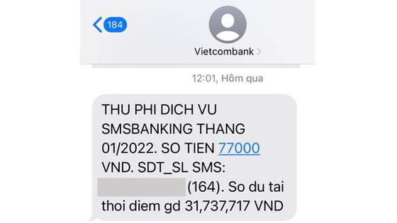 Thời gian qua, một số ngân hàng thu phí SMS Banking theo hình thức bậc thang, từ 11.000 đồng/tháng lên đến 77.000 đồng/tháng tùy số lượng tin nhắn