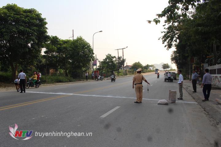 Công tác kiểm tra tại các chốt được thực hiện nghiêm ngặt.