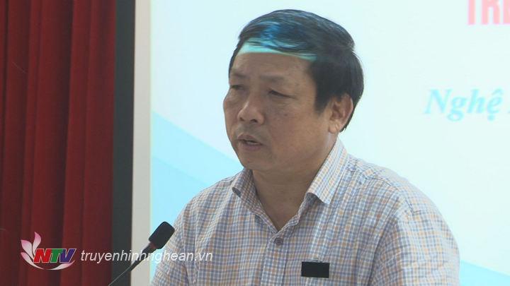 Đại diện lãnh đạo Sở Nội vụ phát biểu tại hội nghị.