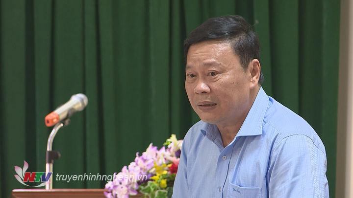 Đại diện lãnh đạo huyện uỷ Tân Kỳ phát biểu tại buổi làm việc.