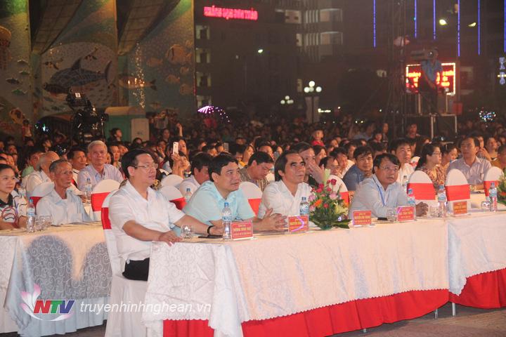 Các đại biểu tham dự hội nghị.