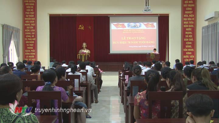 Toàn cảnh buổi lễ.
