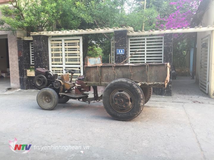 Chiếc xe công nông gây tai nạn.