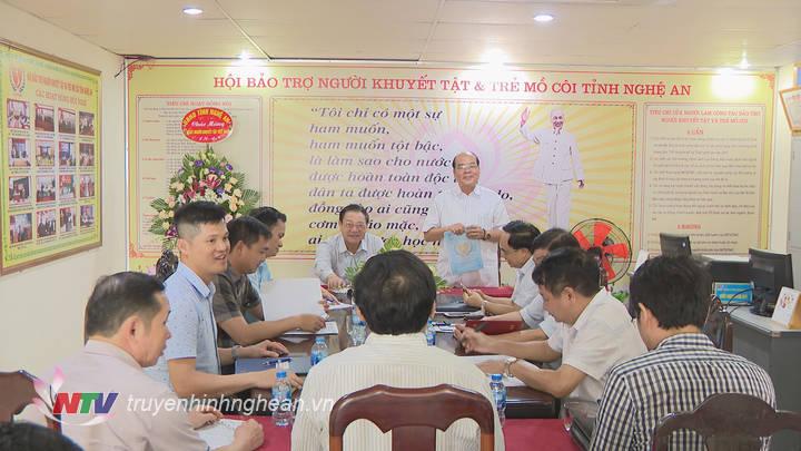 Quang cảnh buổi làm việc.