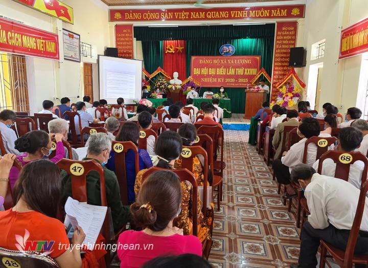 Toàn cảnh đại hội.