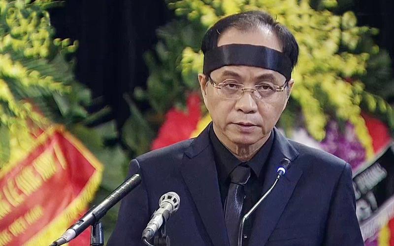Ông Lê Mạnh Hà - con trai Đại tướng Lê Đức Anh phát biểu cảm ơn.
