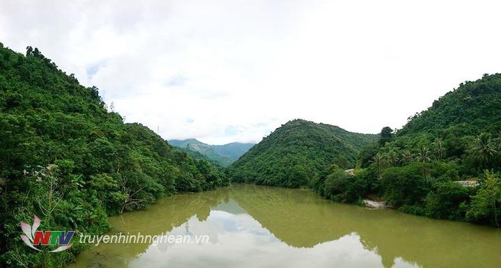 Đỉnh núi Pù Lôm từng là thủ phủ ma túy trước đây.