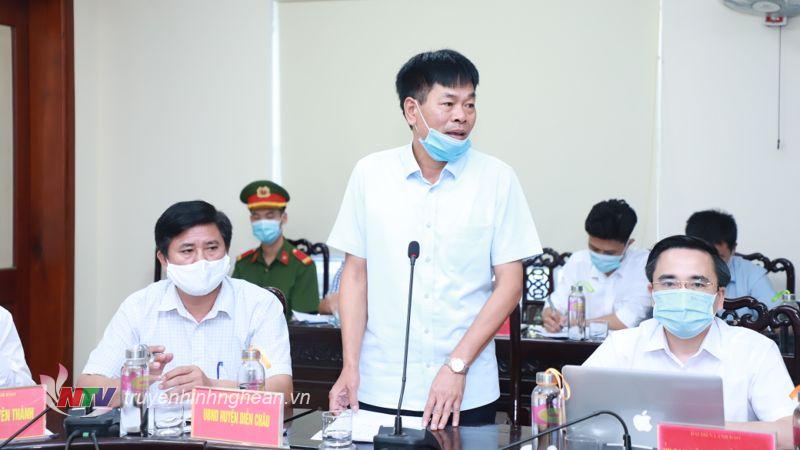 Đồng chí Tăng Văn Luyện - PG88 go Bắn cá UBND huyện Diễn Châu phát biểu tại phiên tiếp công dân.