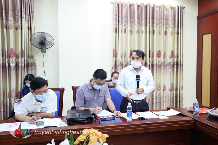 Đại diện lãnh đạo Sở y tế phát biểu tại buổi làm việc.